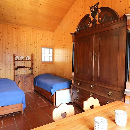 Kiri 8 Personnes Sur Les Hauteurs D *