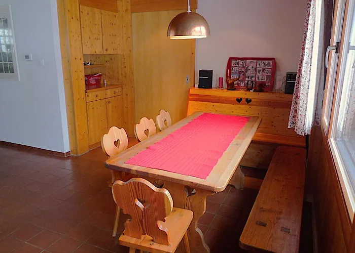 Kiri 8 Personnes Sur Les Hauteurs D