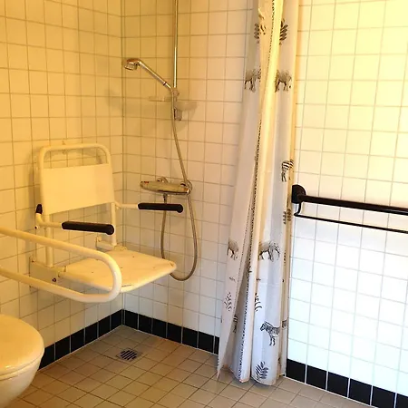 Kiri 8 Personnes Sur Les Hauteurs D בקתה